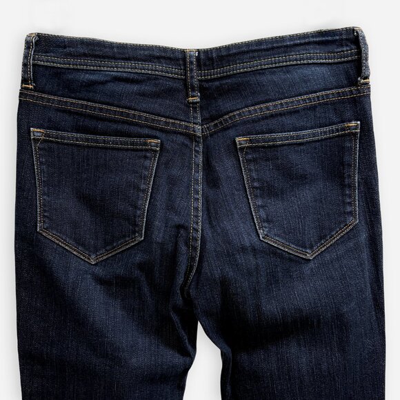 UNIQLO Mid Rise Straight Leg Jeans Dark Wash Size 23 Stretch 32.75 Inseam - Picture 6 of 7